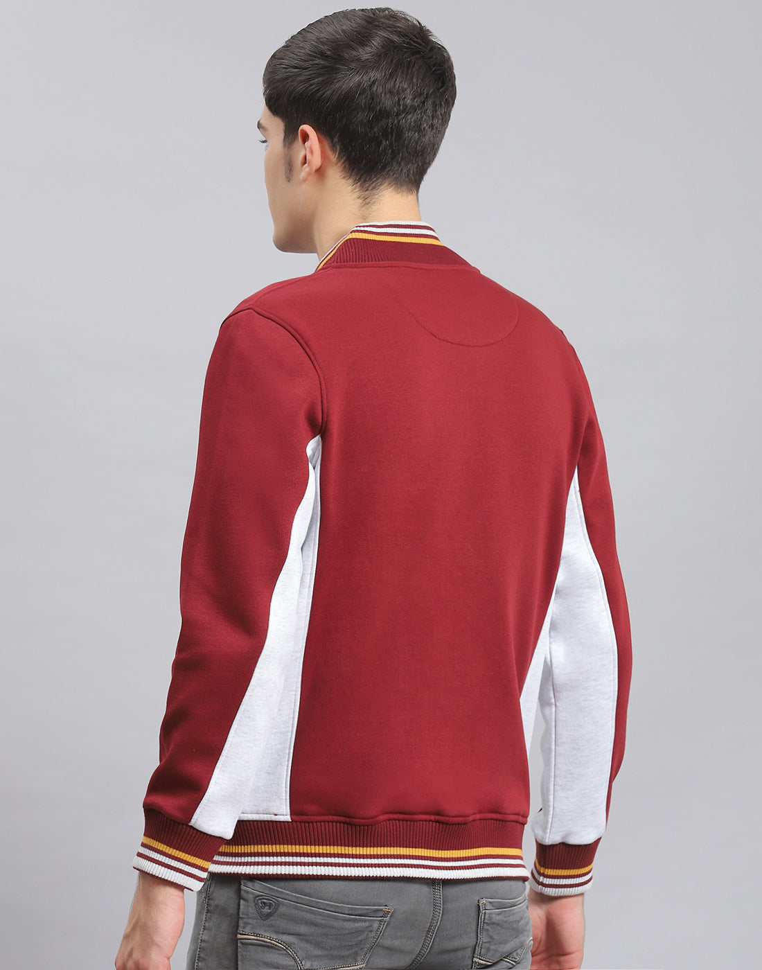 Men Maroon Solid Mandarin Collar Full Sleeve Sweatshirt