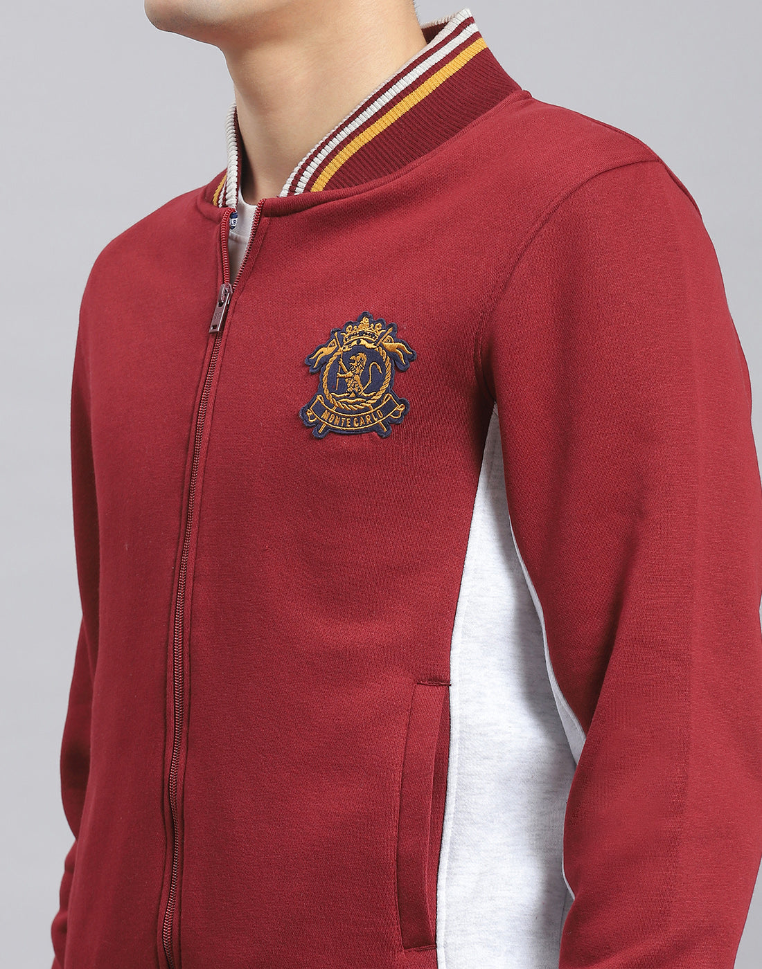 Men Maroon Solid Mandarin Collar Full Sleeve Sweatshirt