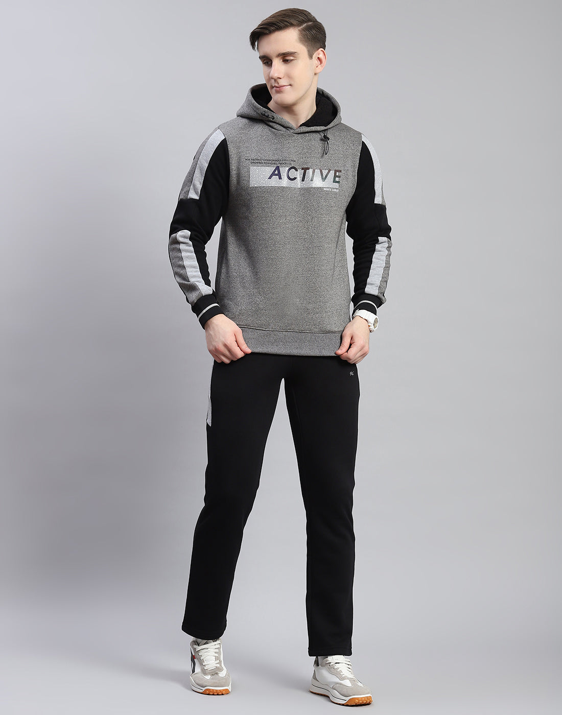 Men Grey & Black Solid Hooded Full Sleeve Tracksuit