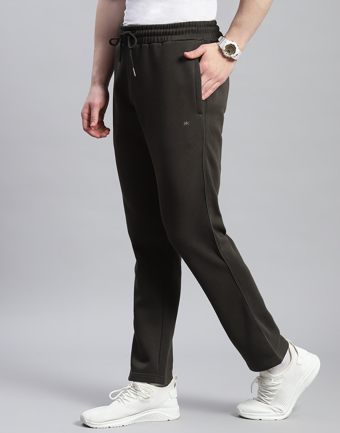 Men Olive Solid Stand Collar Full Sleeve Tracksuit