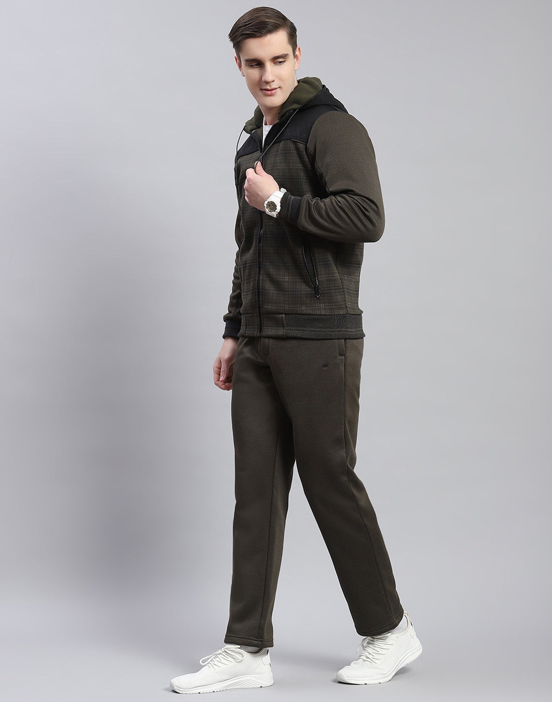 Men Olive Solid Hooded Full Sleeve Tracksuit