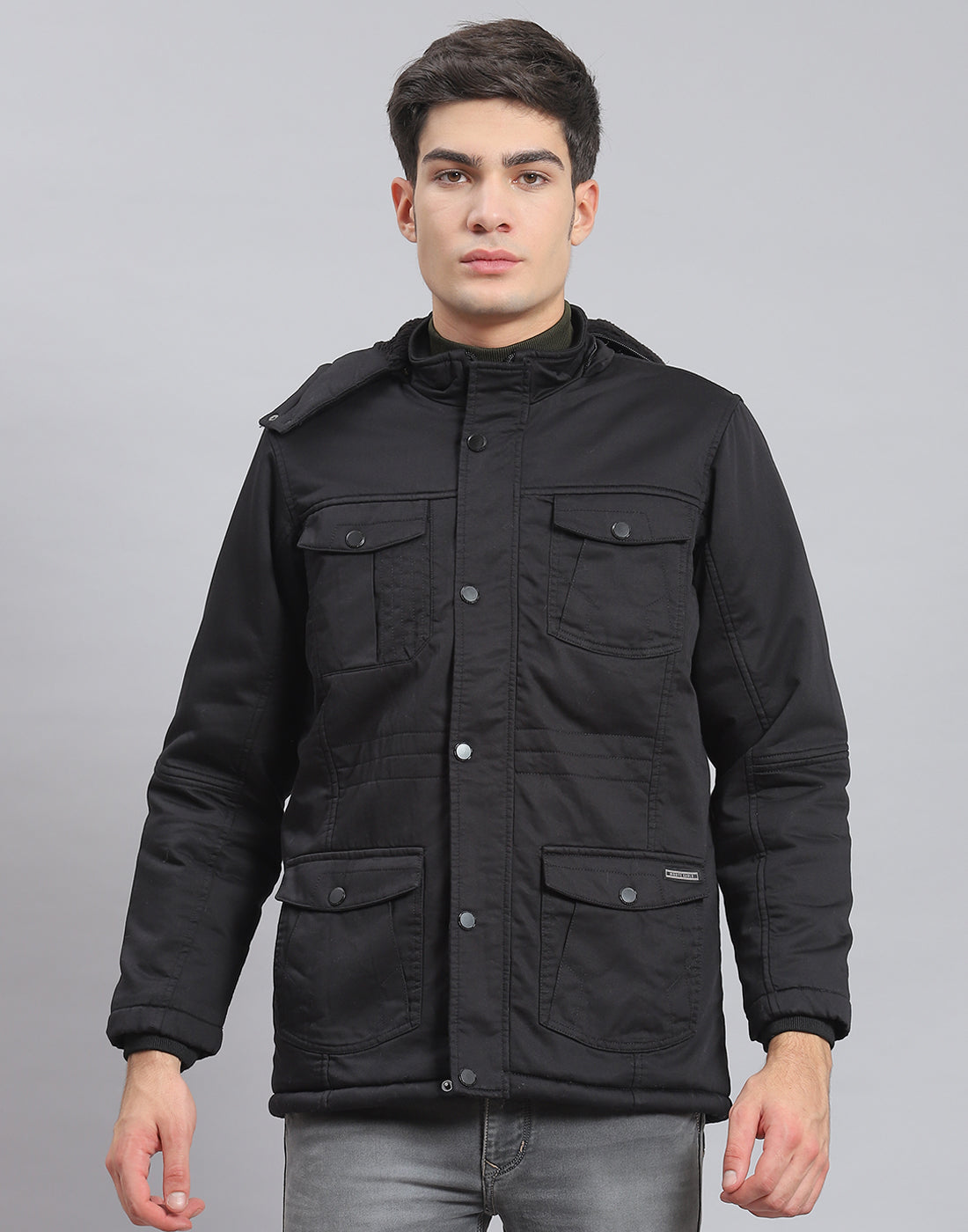 Men Black Solid Hooded Full Sleeve Jacket