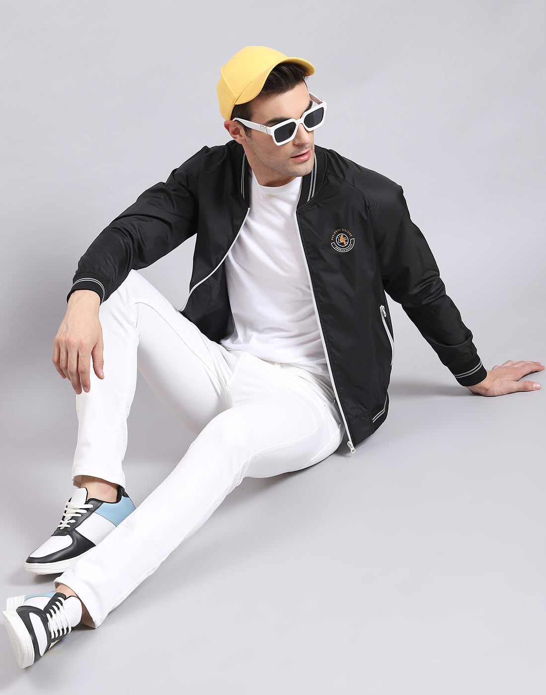 Men Black Solid Mandarin Collar Full Sleeve Jacket