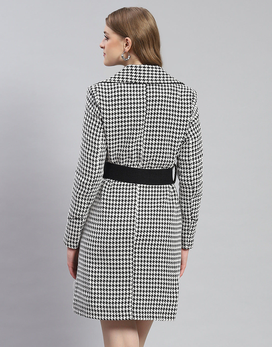 Women Black Self Design Lapel Collar Full Sleeve Coat