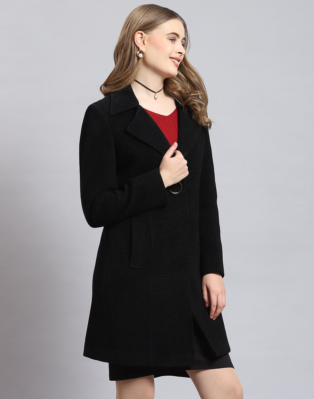 Women Black Solid Lapel Collar Full Sleeve Coat