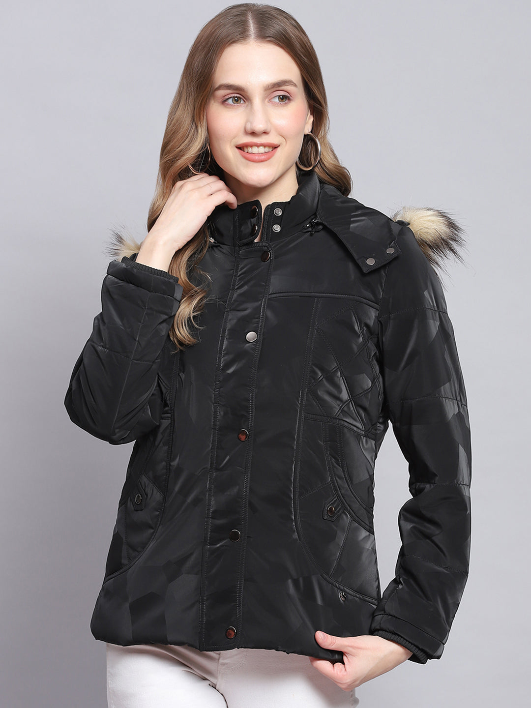 Women Black Solid Hooded Full Sleeve Jackets