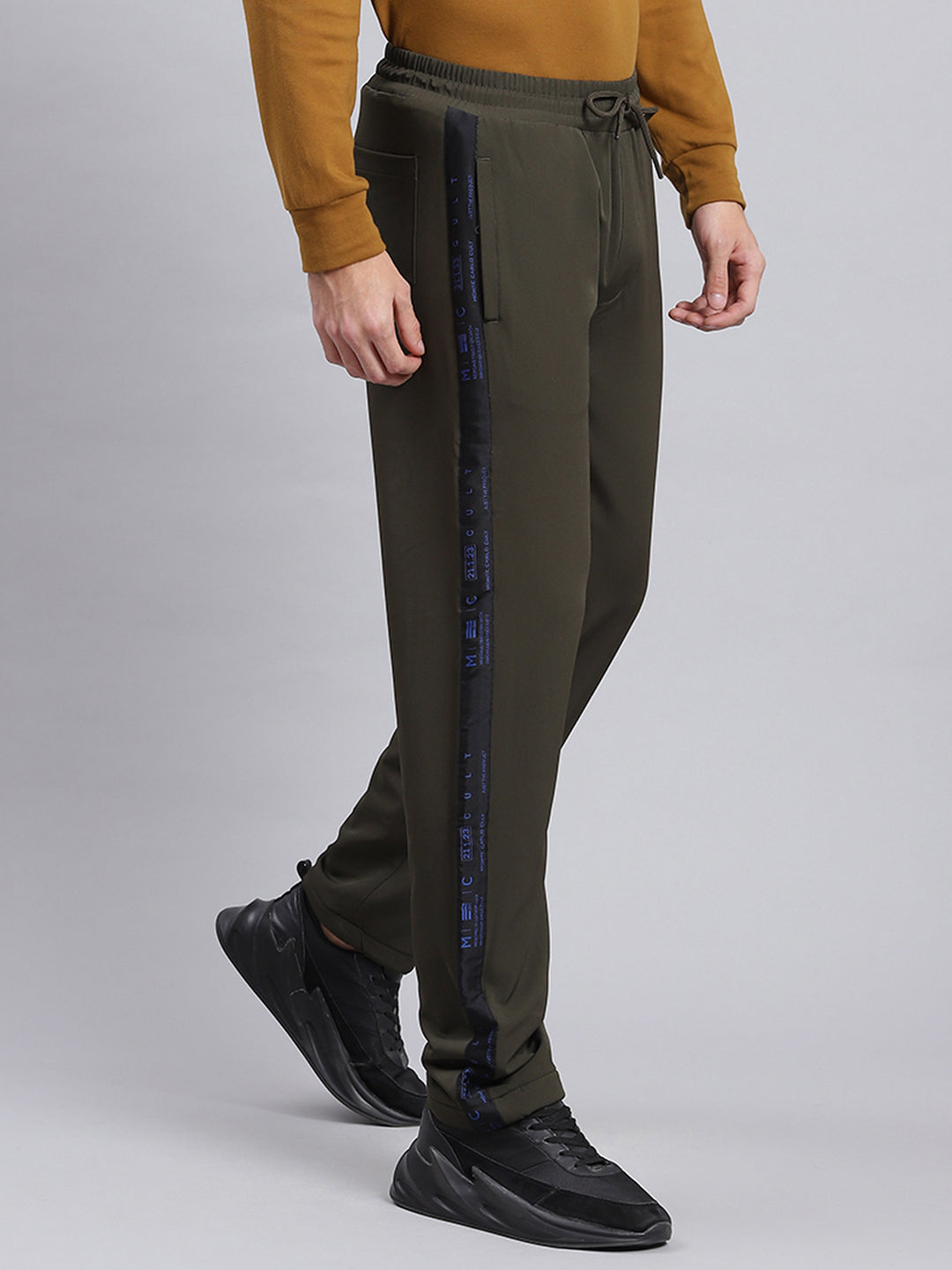Men Olive Solid Polyester Blend Winter Lower