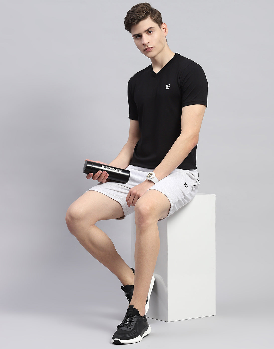 Men Black Solid V Neck Half Sleeve T-Shirt