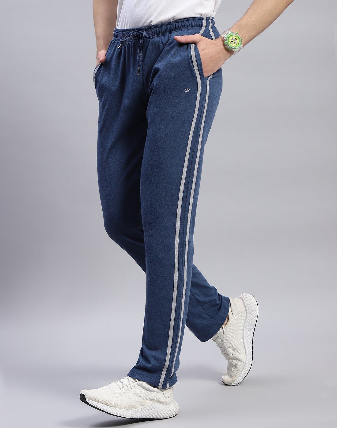 Men Navy Blue Solid Regular Fit Lower