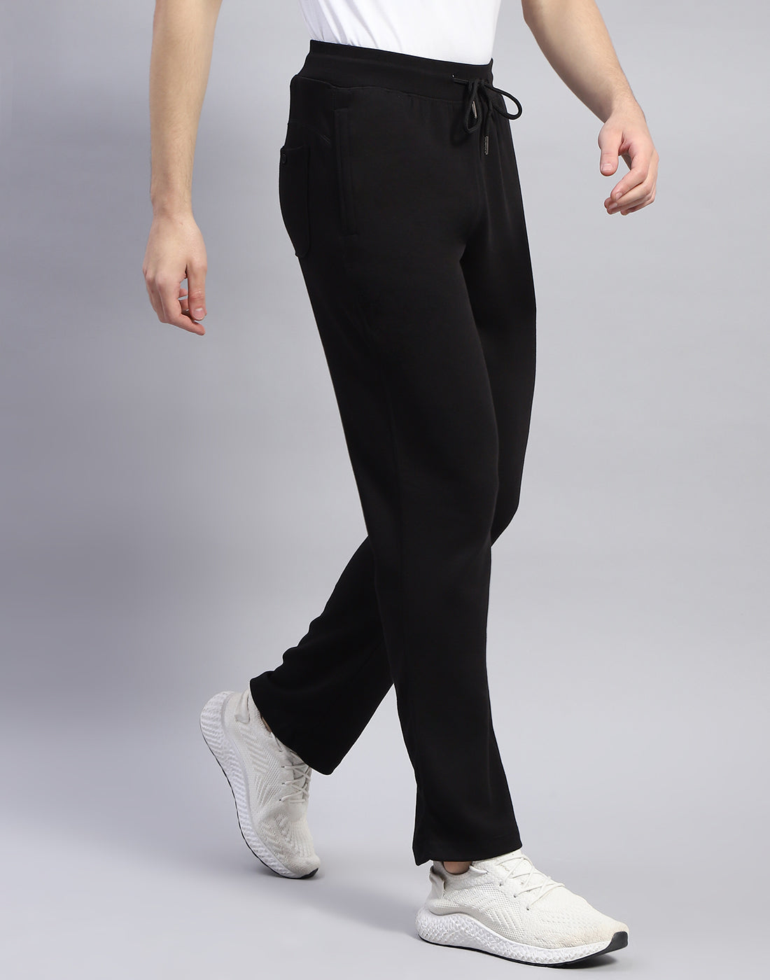 Men Black Solid Regular Fit Lower