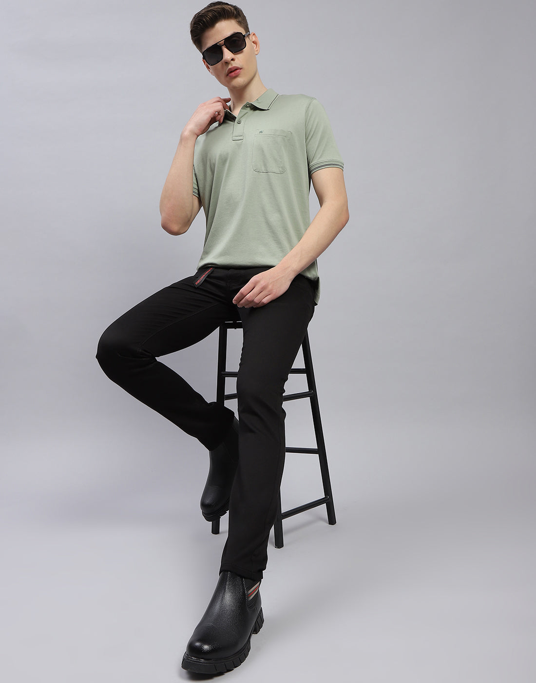 Men Black Light Wash Skinny Fit Denim