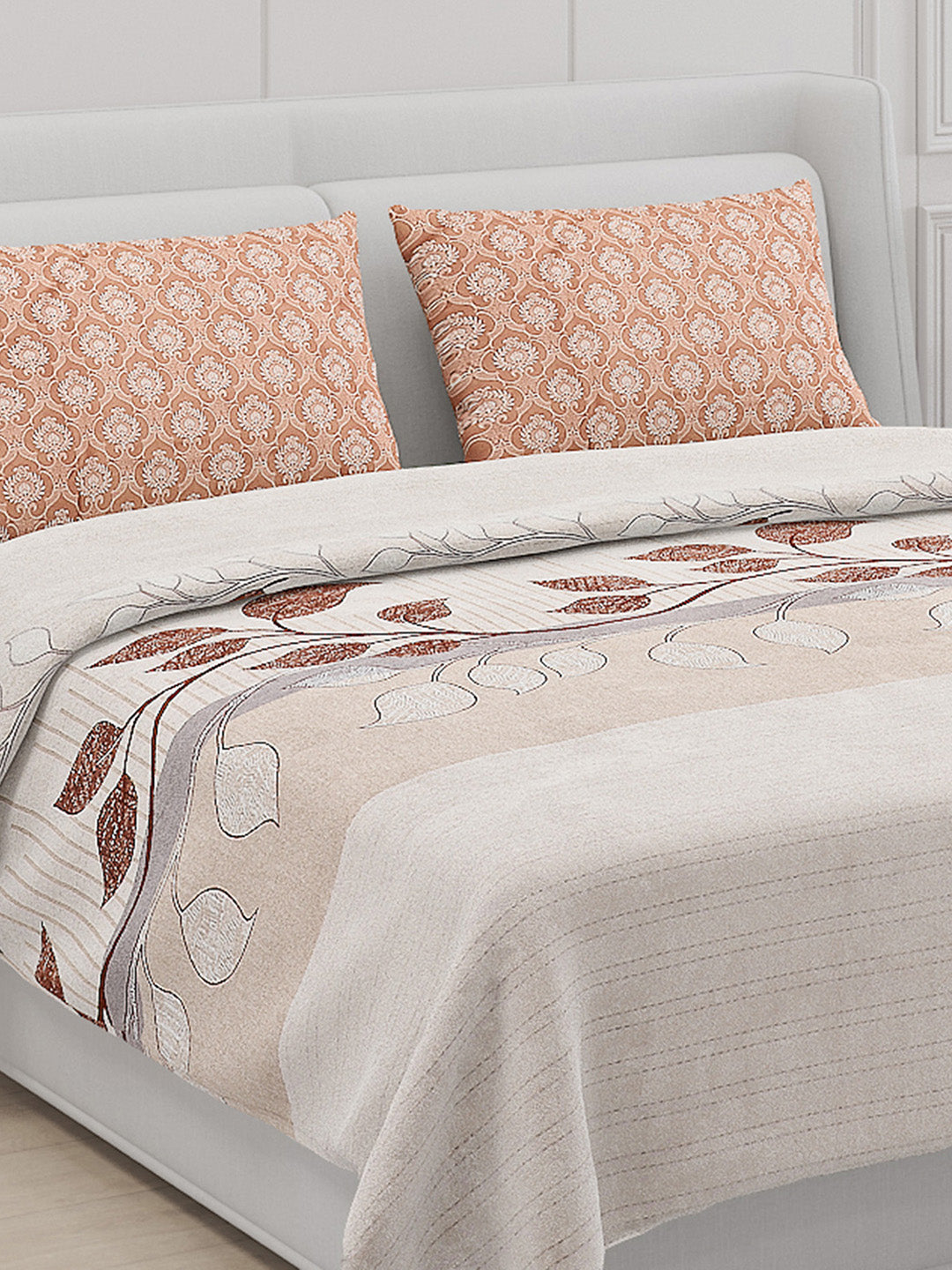 130 GSM Polyester Double Bed Bedsheet with 2 Pillow Covers