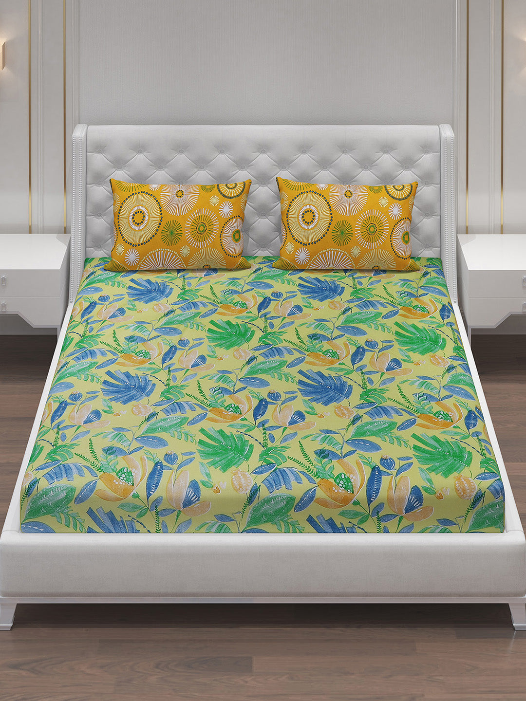 MOCA by Monte Carlo 104 GSM Cotton Double Bedsheet With 2 Pillow Covers