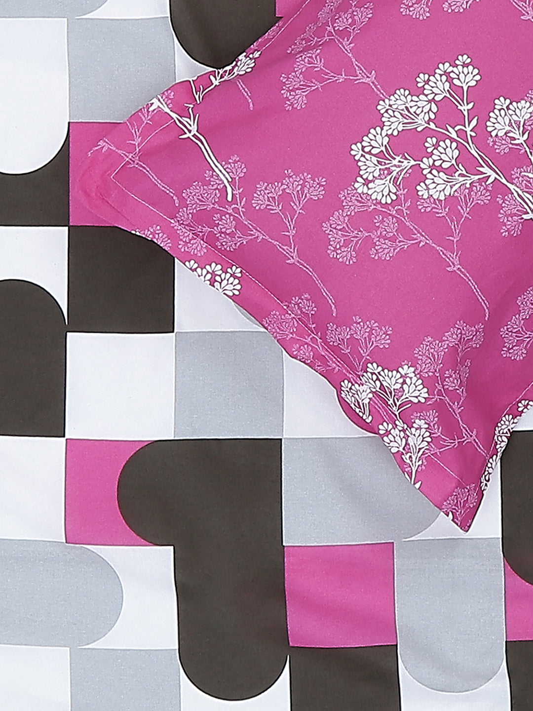 MOCA by Monte Carlo 104 GSM Cotton Double Bedsheet (2 Pcs Set)