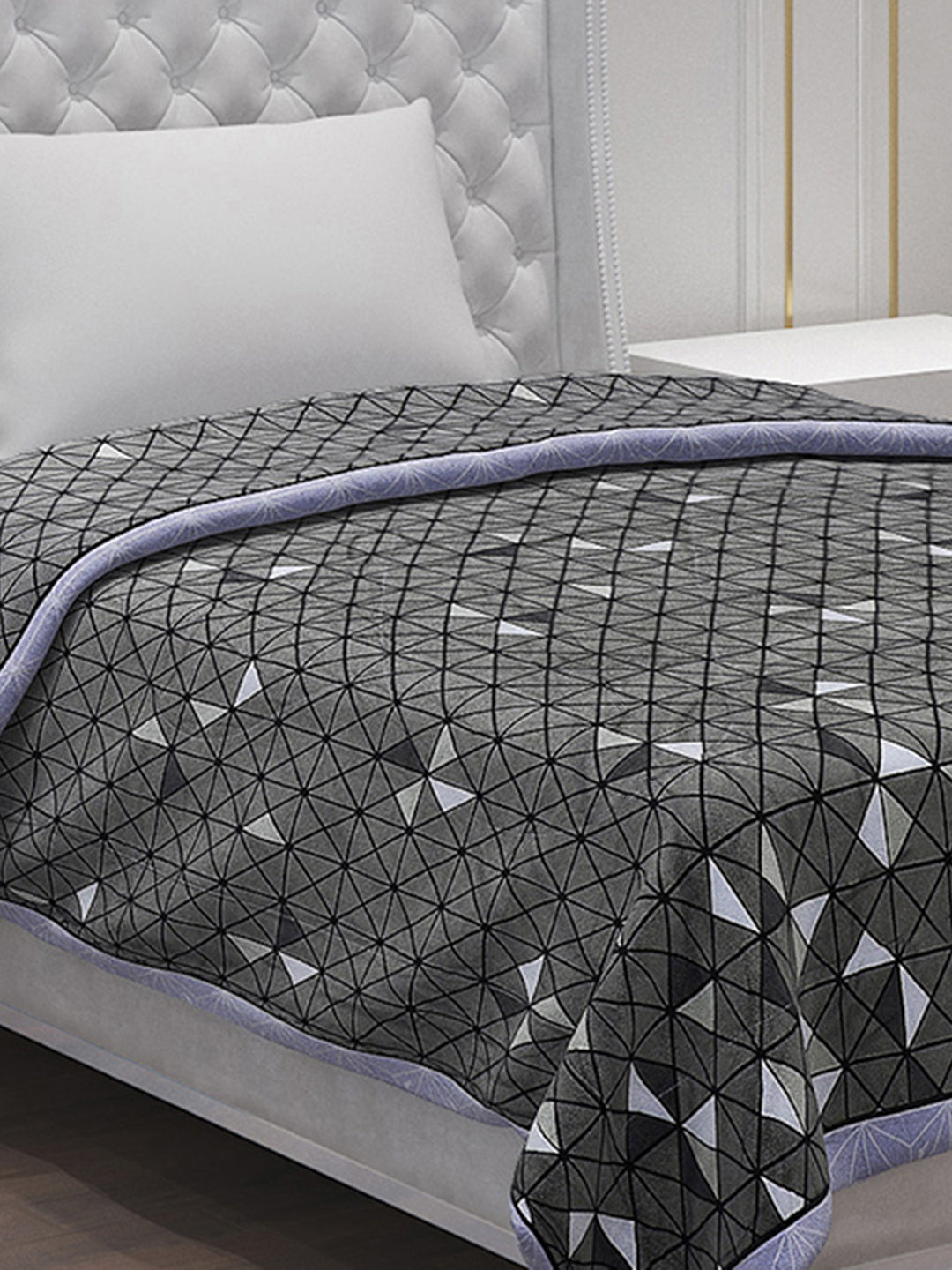 Printed 100% Polyster Single Bed Comforter for AC Room
