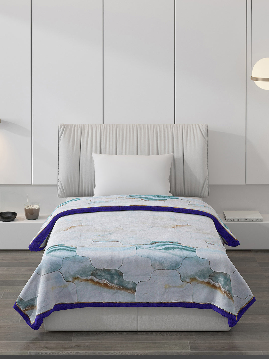 Printed 100% Polyster Single Bed Comforter for AC Room