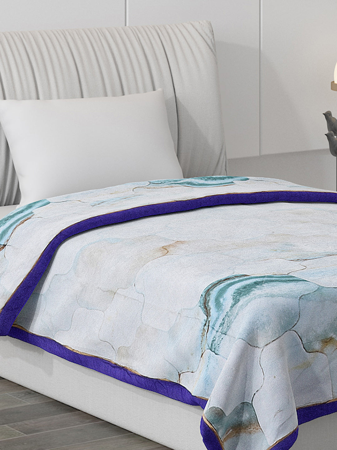 Printed 100% Polyster Single Bed Comforter for AC Room