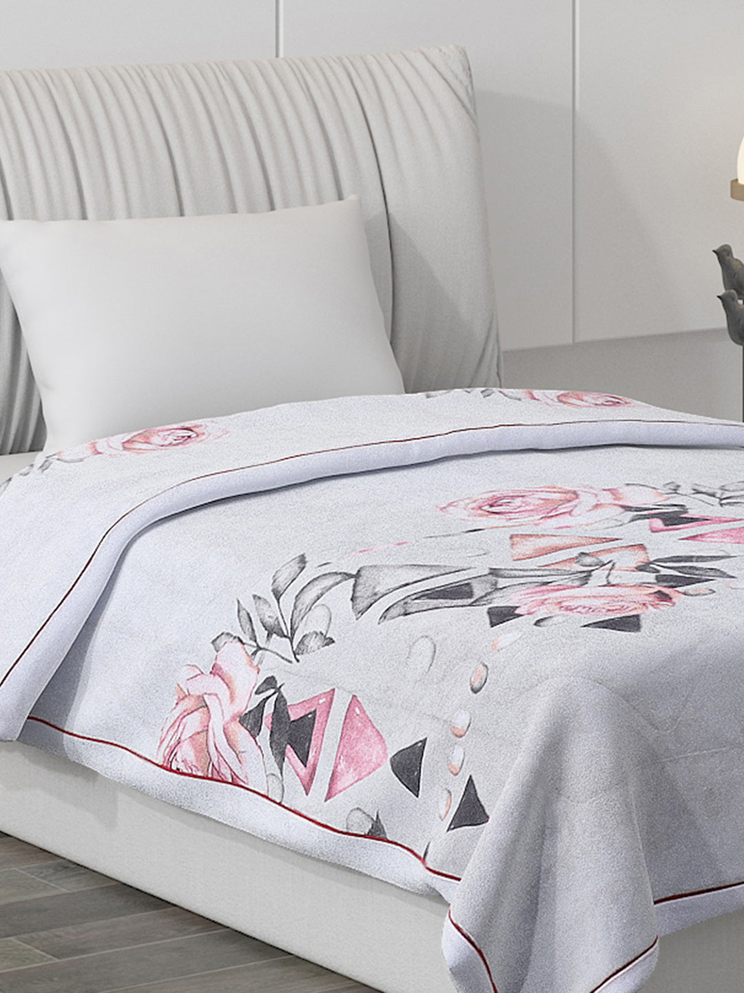 Printed 100% Polyester Single Bed Comforter for AC Room