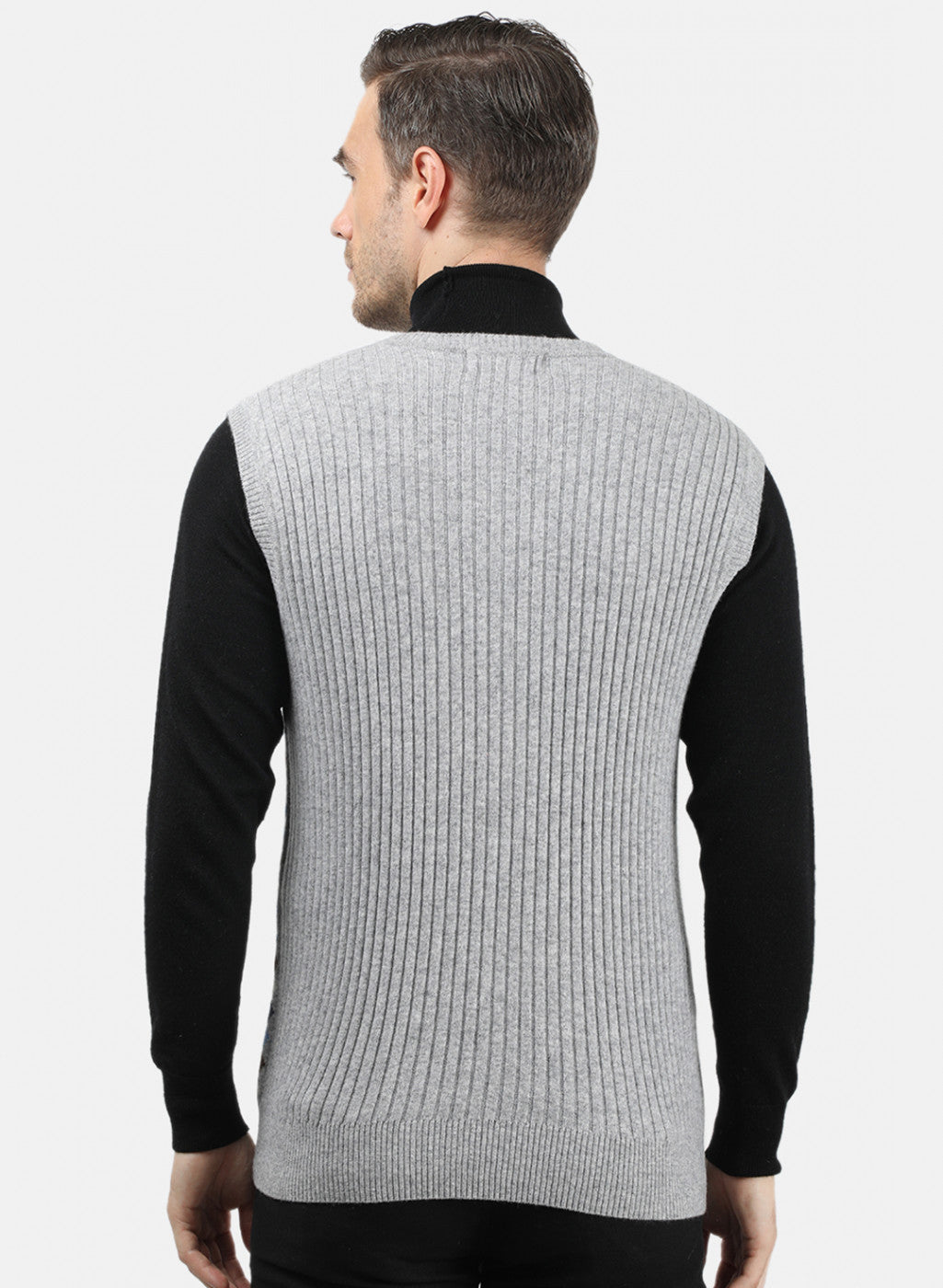 Men Grey Solid Sweater