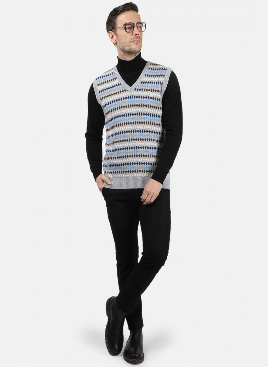 Men Grey Solid Sweater