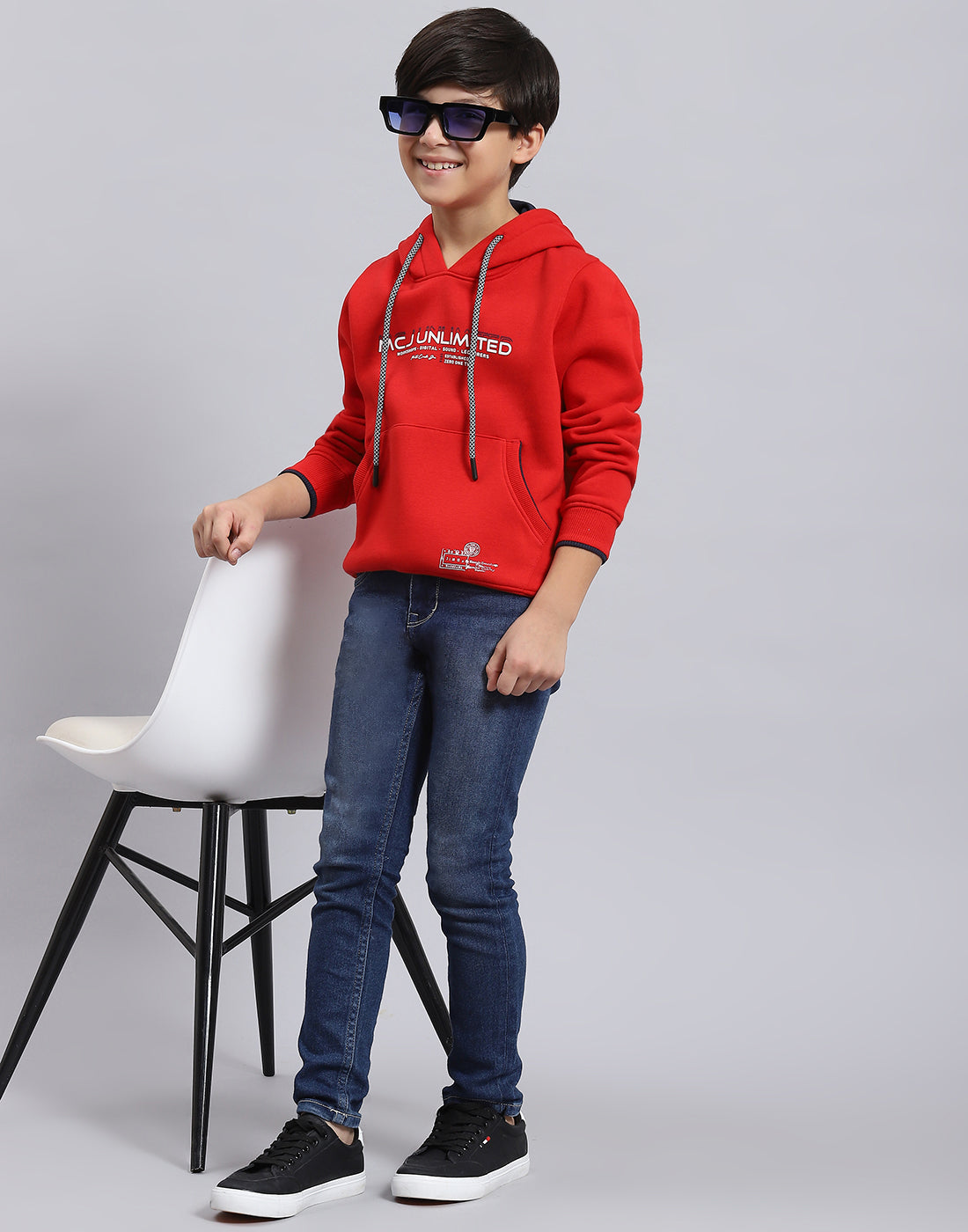 Boys Red Printed Hooded Full Sleeve Sweatshirt
