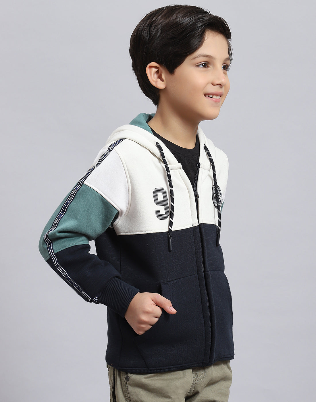 Boys Navy Blue Printed Hooded Full Sleeve Sweatshirt