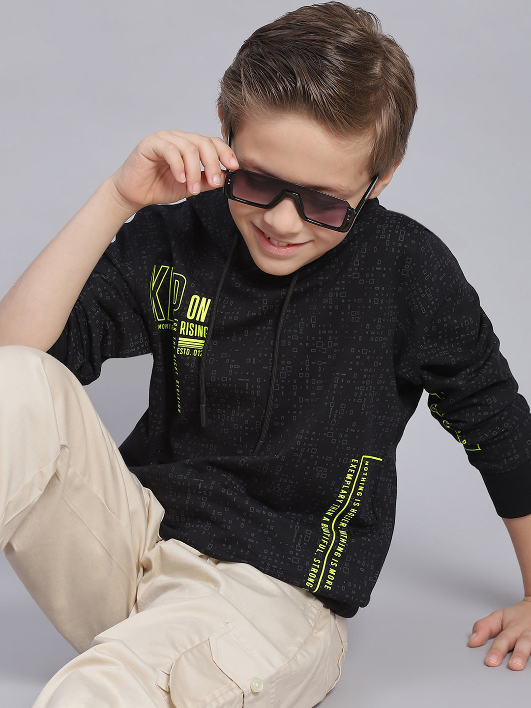 Boys Black Printed Round Neck Full Sleeve Sweatshirt