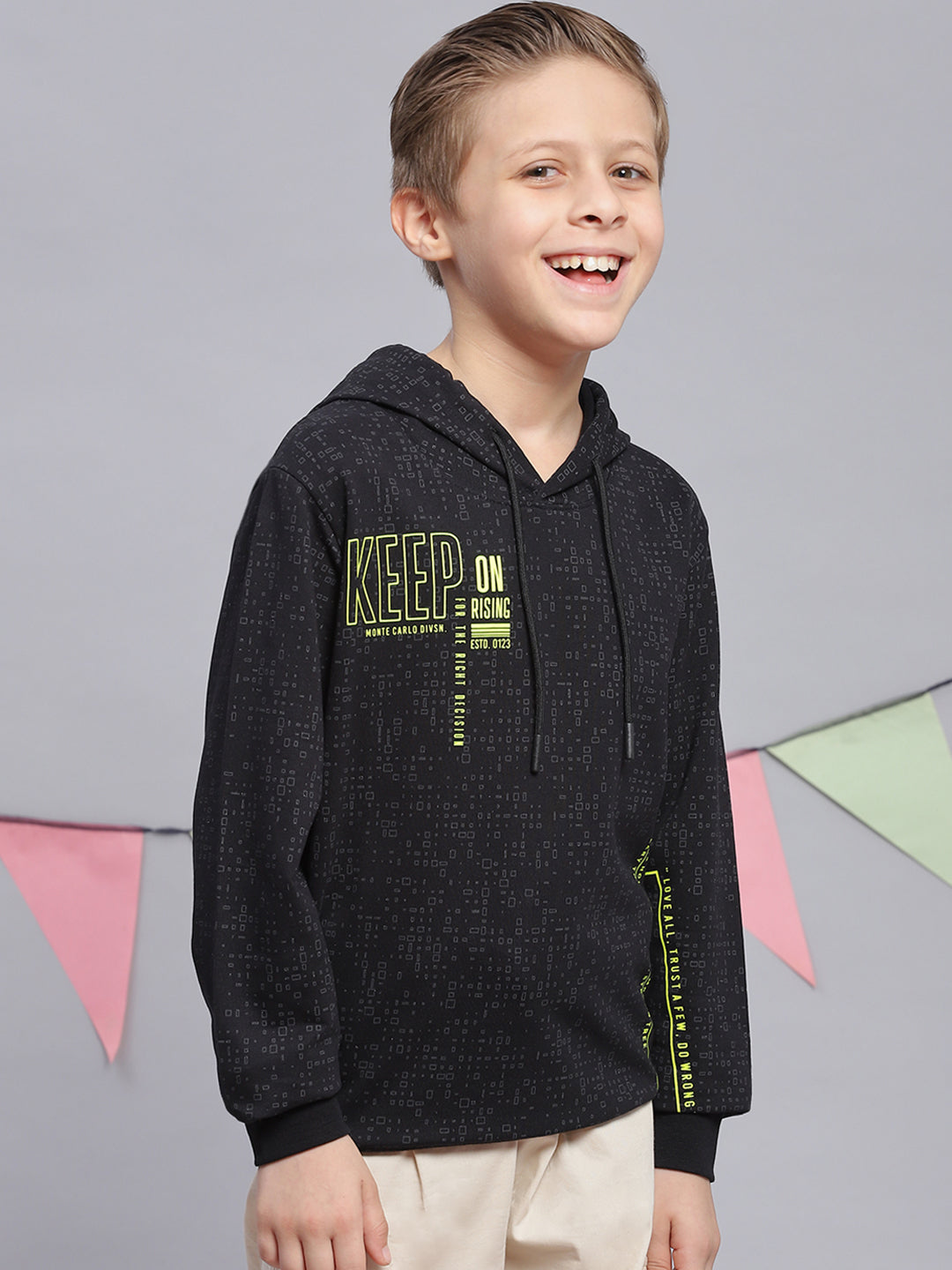 Boys Black Printed Round Neck Full Sleeve Sweatshirt
