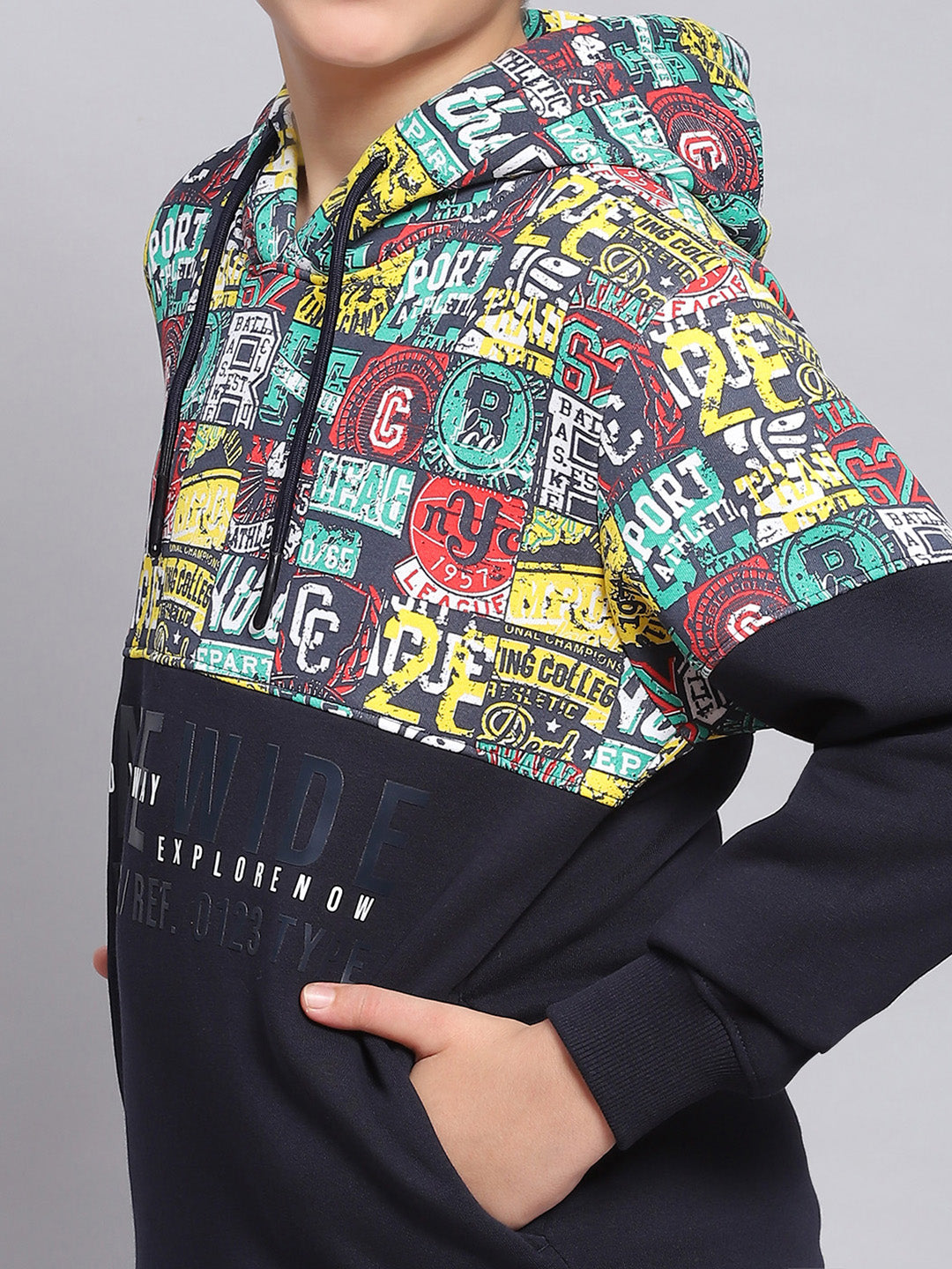 Boys Navy Blue Printed Hooded Full Sleeve Sweatshirt