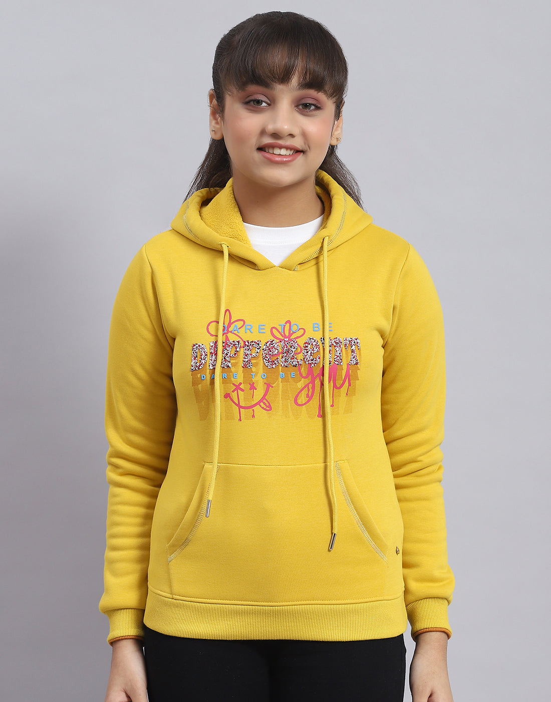 Girls Yellow Printed Hooded Full Sleeve Sweatshirt