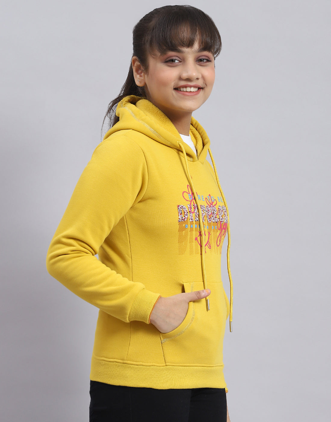 Girls Yellow Printed Hooded Full Sleeve Sweatshirt