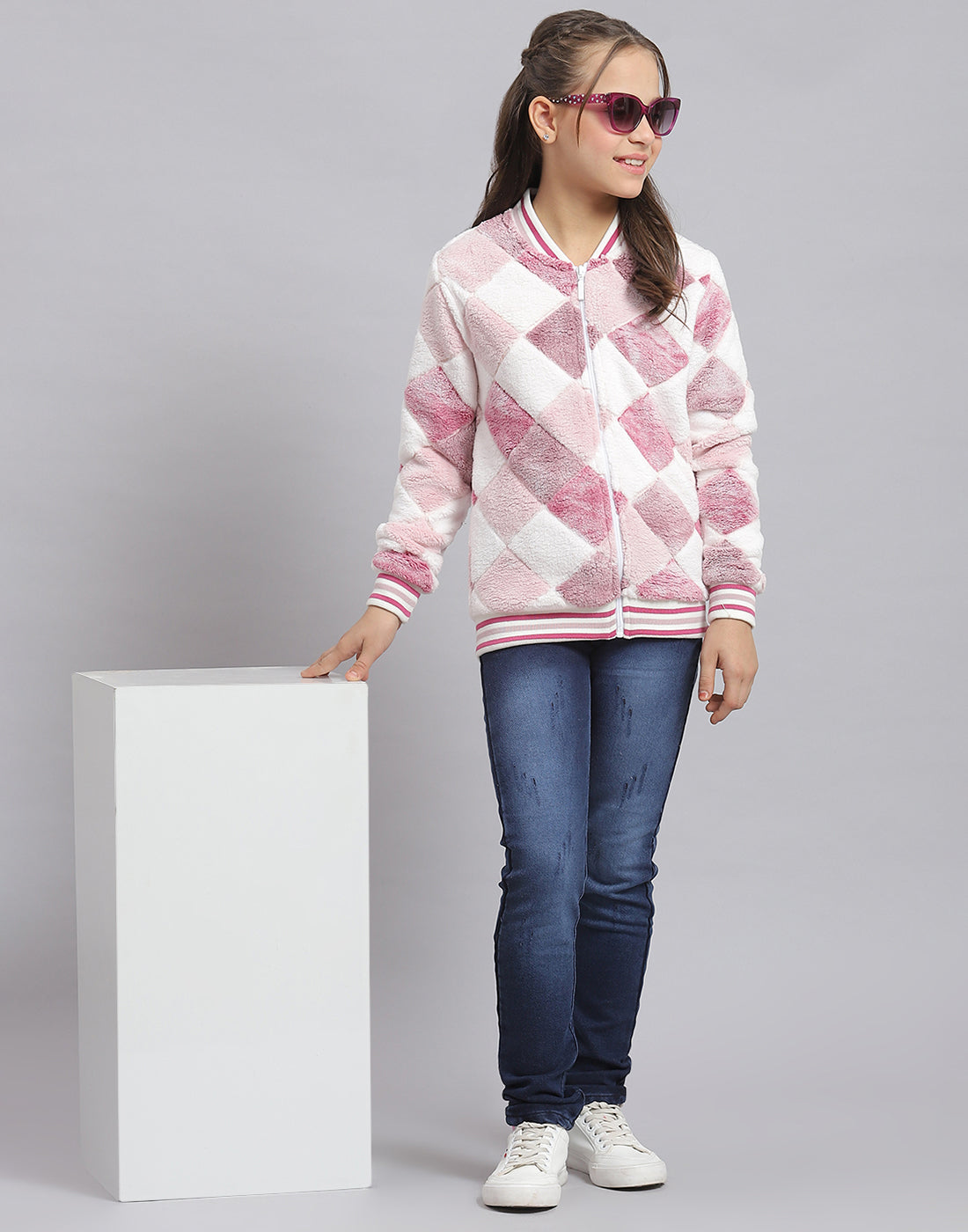 Girls Purple Printed Mandarin Collar Full Sleeve Sweatshirt