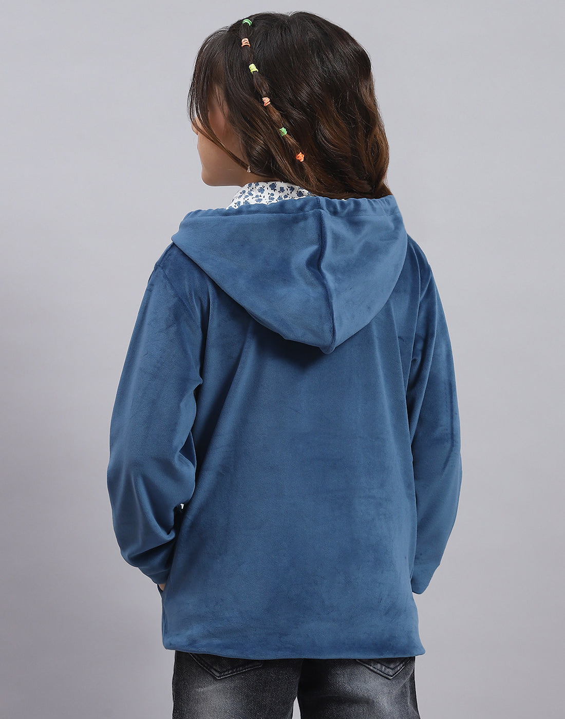 Girls Blue Solid Hooded Full Sleeve Sweatshirt