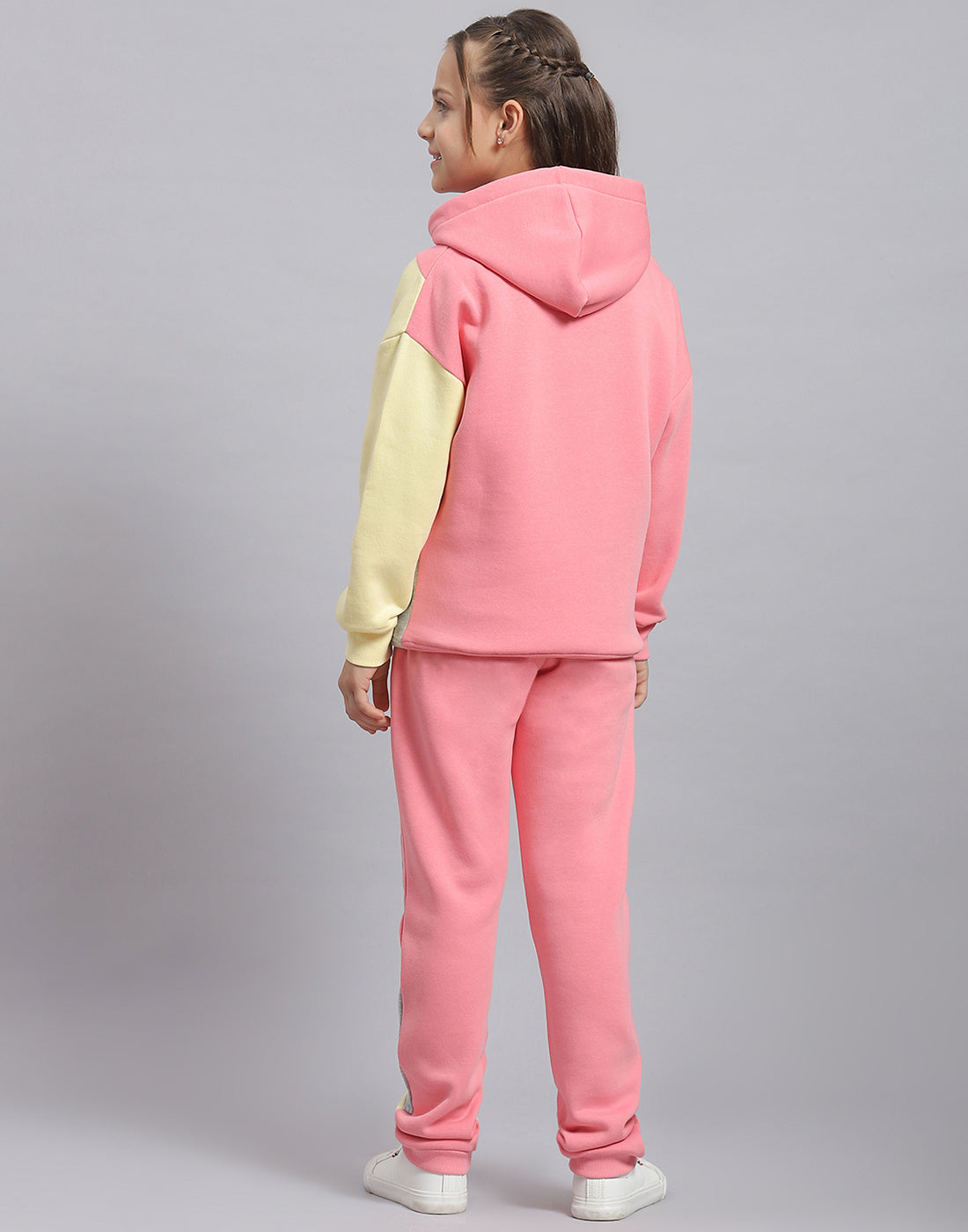 Girls Pink Printed Hooded Full Sleeve Tracksuit