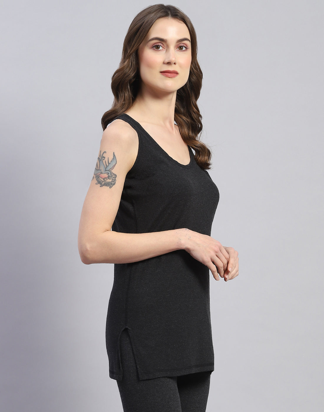 Women Grey Solid Round Neck Sleeveless Thermal Vest