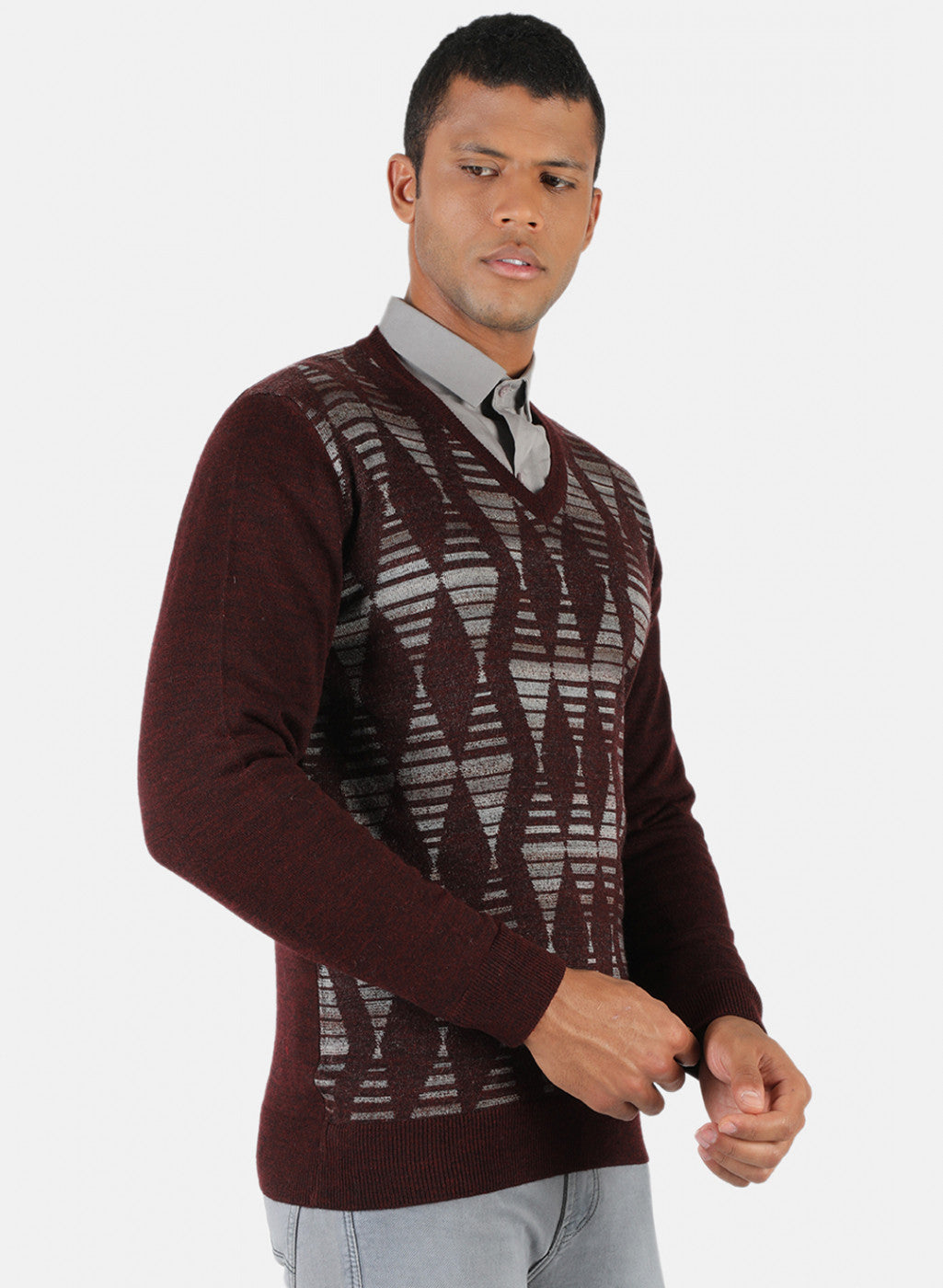 Men Maroon Solid Pullover