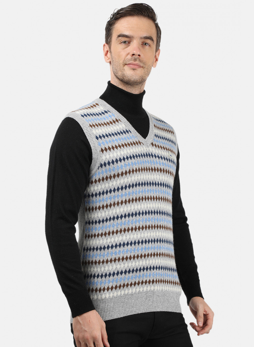 Men Grey Solid Sweater
